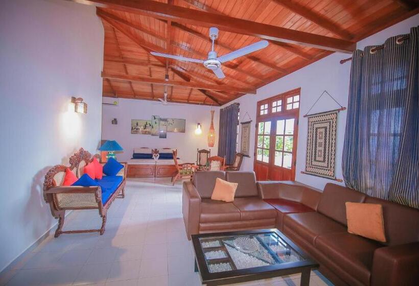 オーシャンビュースイート, Villa Paradise