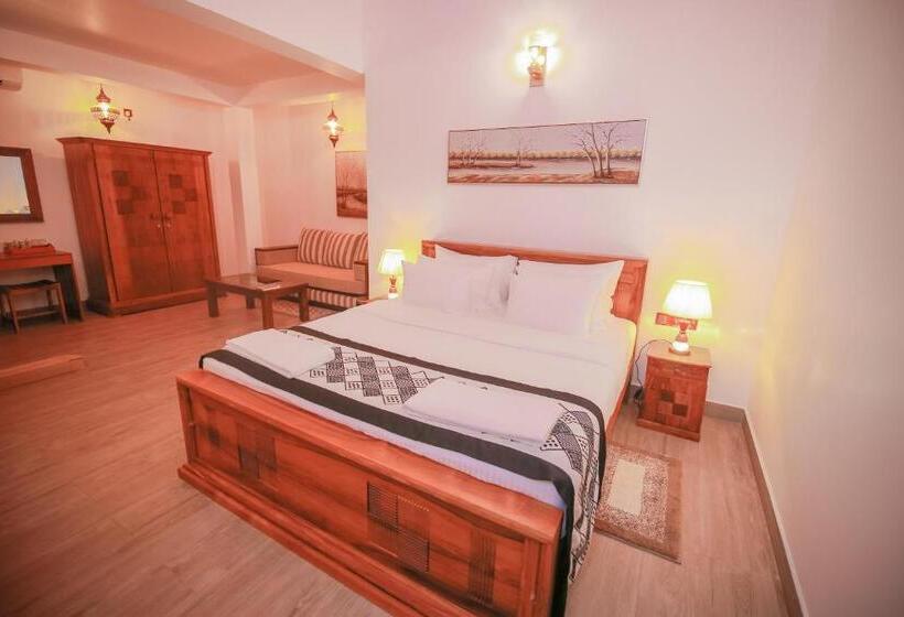 ジュニアスイート, Villa Paradise