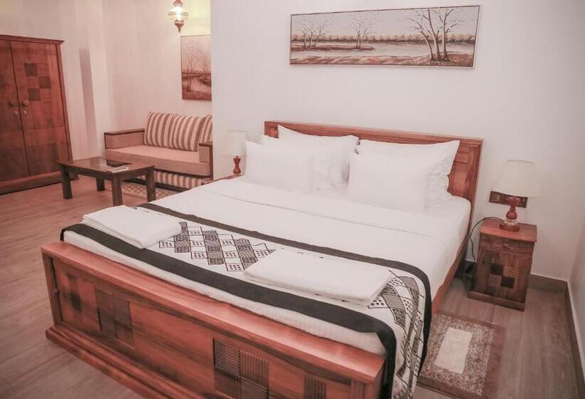 ジュニアスイート, Villa Paradise