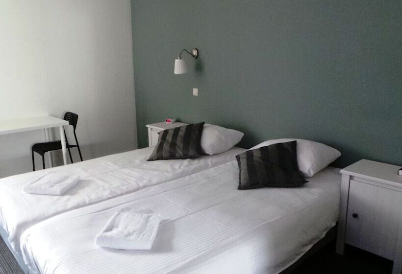 标准间, Wyllandrie