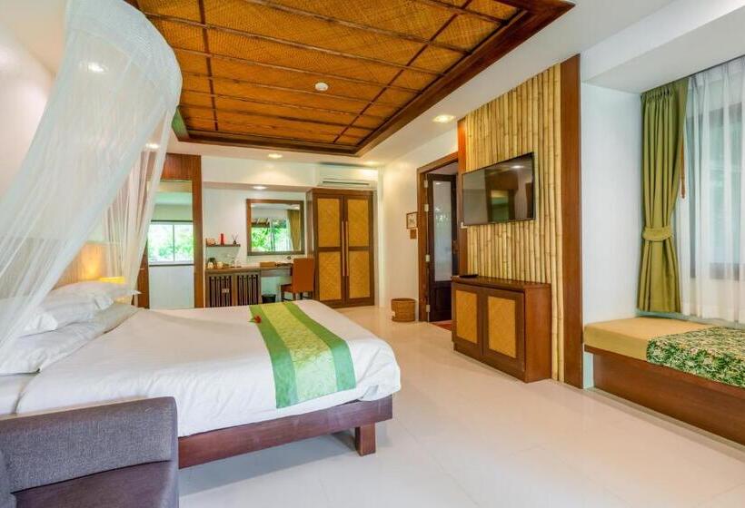 バルコニー付きデラックスルーム, Ban Sainai Resort Sha Extra Plus Aonang S Green Resort