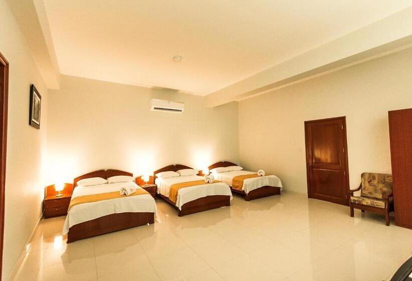 اتاق لوکس سه تخته, Cumbaza Hotel & Convenciones
