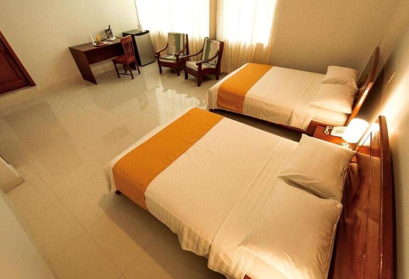 اتاق لوکس, Cumbaza Hotel & Convenciones