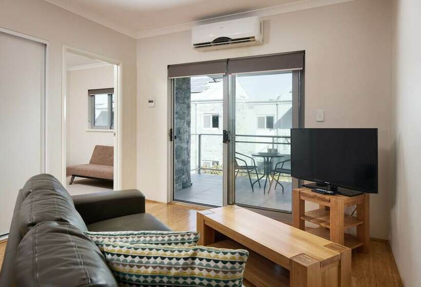 침실 1개 발코니 아파트, Airport Apartments By Vetroblu