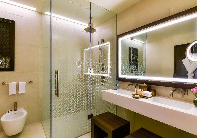 اتاق اجرایی با تخت بزرگ, Alwadi Hotel Doha   Mgallery