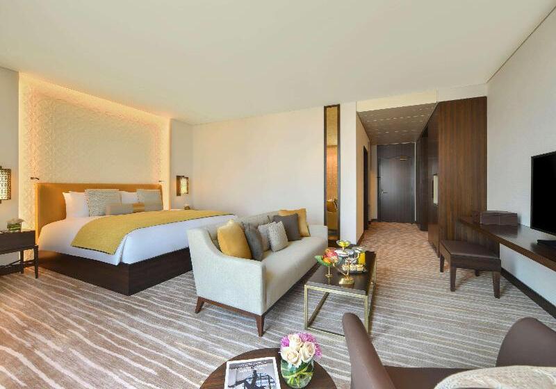 اتاق اجرایی با تخت بزرگ, Alwadi Hotel Doha   Mgallery