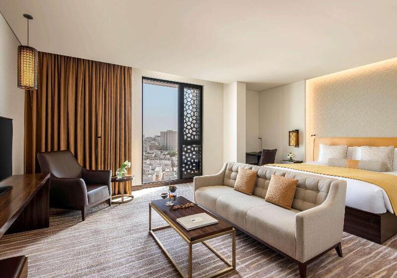 اتاق اجرایی با تخت بزرگ, Alwadi Hotel Doha   Mgallery