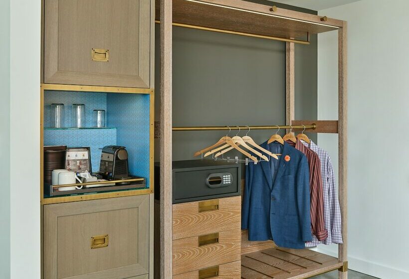 장애인용 디럭스룸, Canopy By Hilton Washington Dc Bethesda North