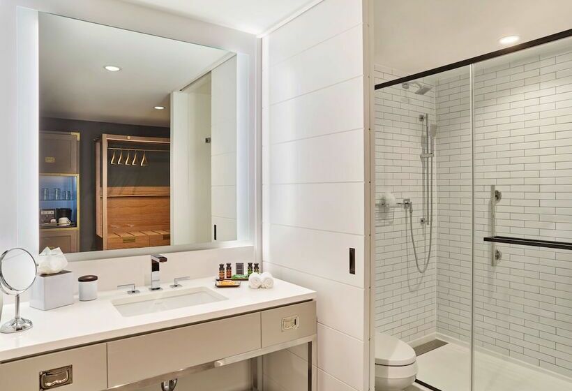 장애인용 디럭스룸, Canopy By Hilton Washington Dc Bethesda North