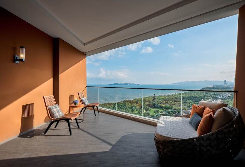 Номер Стандарт Двуспальная Кровать Вид на Море, Crowne Plaza Sanya Haitang Bay Resort, An Ihg