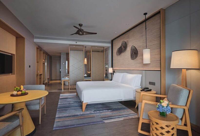 스탠다드 룸 더블 침대 바다 전망, Crowne Plaza Sanya Haitang Bay Resort, An Ihg