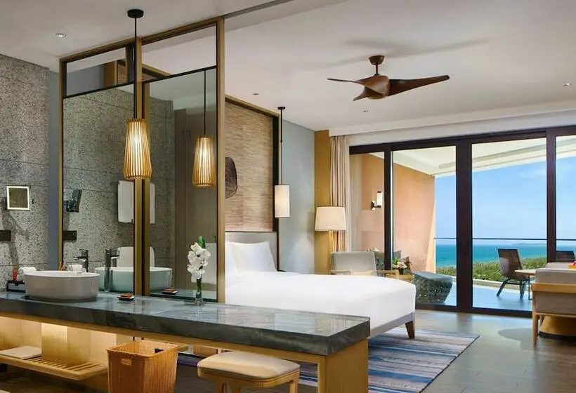 海の見えるダブルベッドスタンダードルーム, Crowne Plaza Sanya Haitang Bay Resort, An Ihg