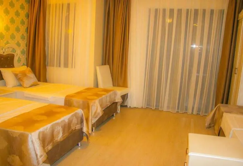اتاق لوکس سه تخته, Deluxe Newport