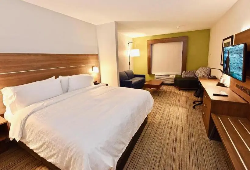 キングサイズベッドのスイートルーム, Holiday Inn Express & Suites   Perryville I 55, An Ihg