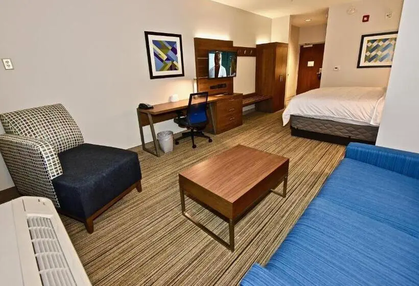 身障者適用スイートルーム, Holiday Inn Express & Suites   Perryville I 55, An Ihg