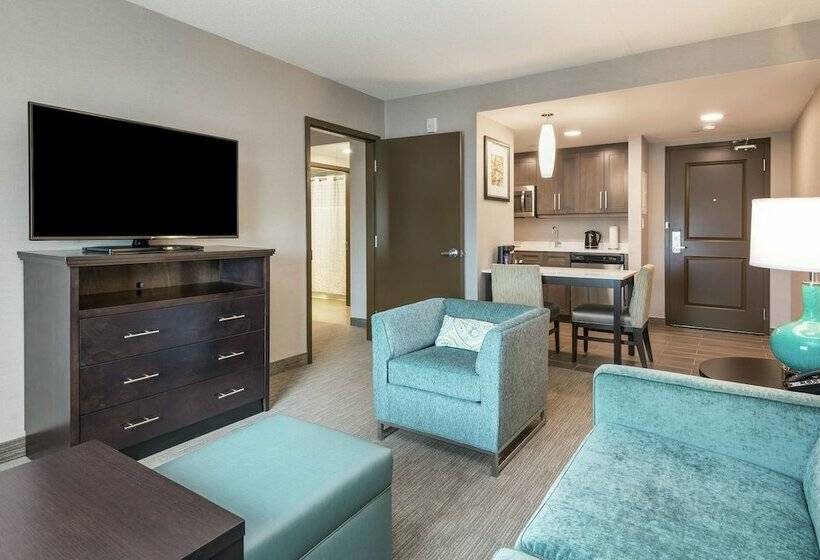 Люкс, Homewood Suites By Hilton Ottawa Airport