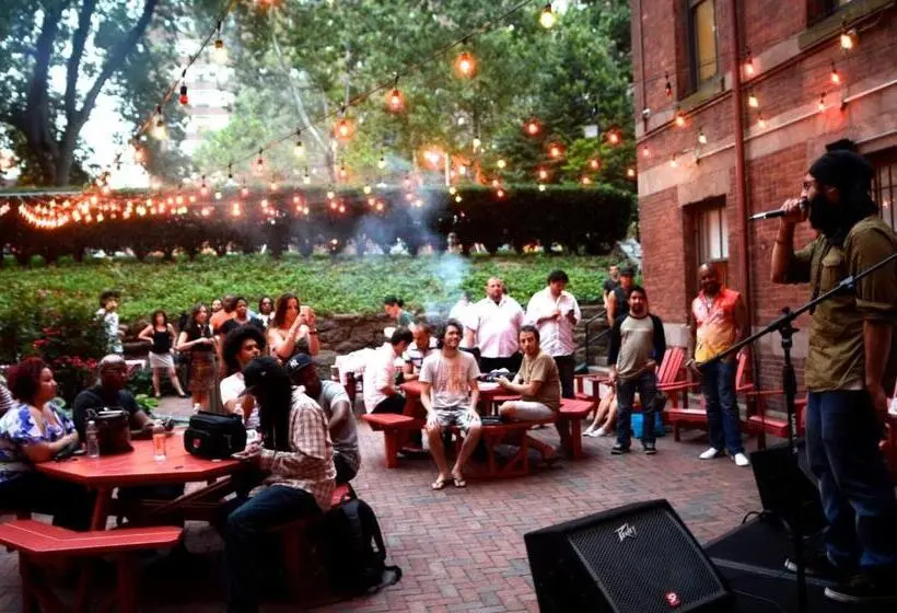اتاق استاندارد, Hi New York City Hostel