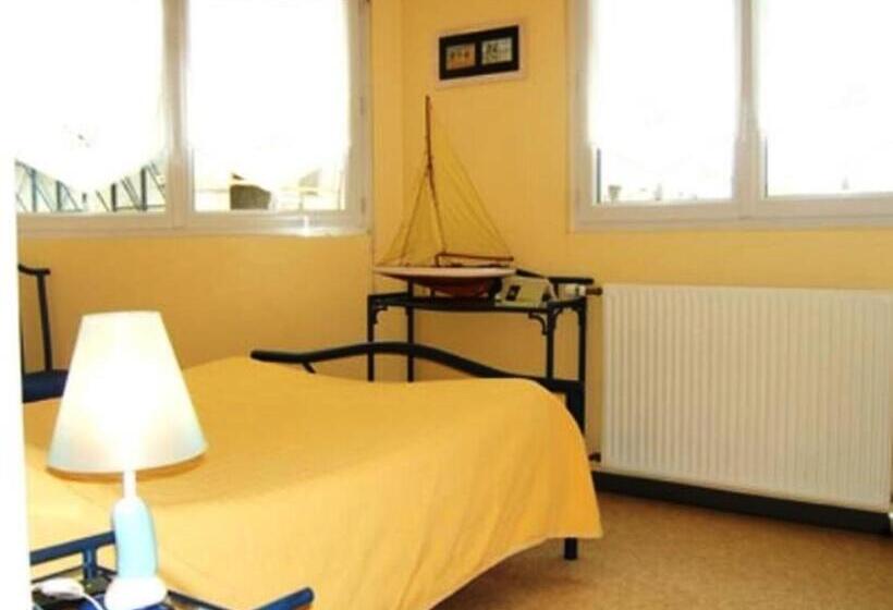 غرفة قياسية مطلّة علي البحر, Hôtel De L'océan