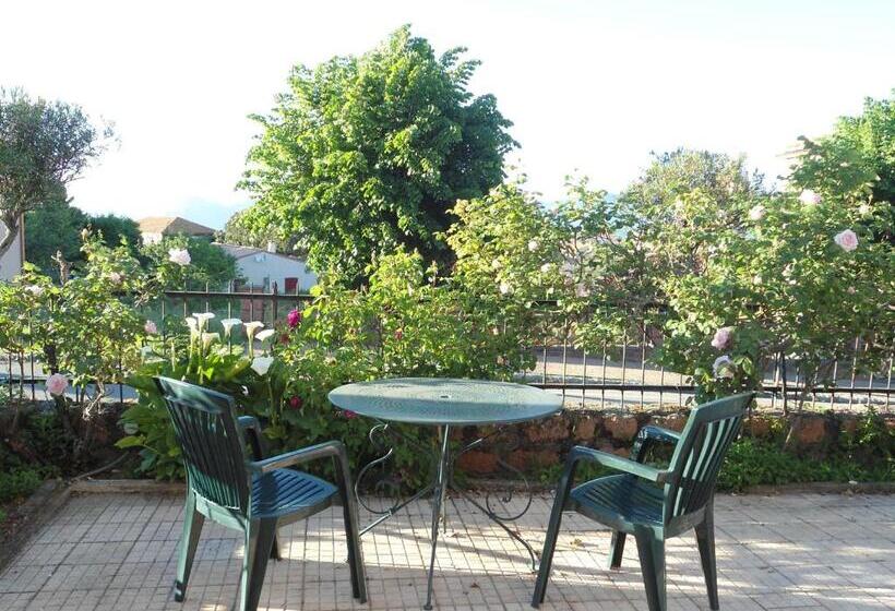 스탠다드 룸 가든 전망, Les Calanques