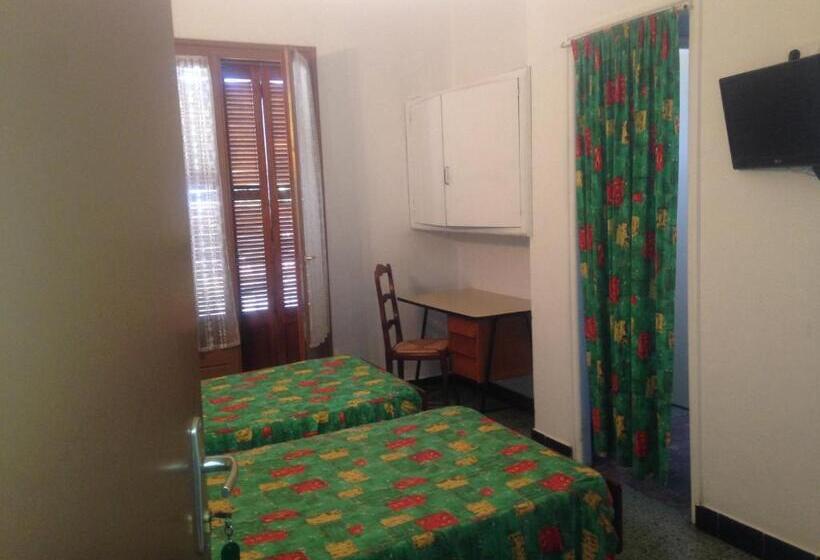 스탠다드 발코니 룸, Les Calanques