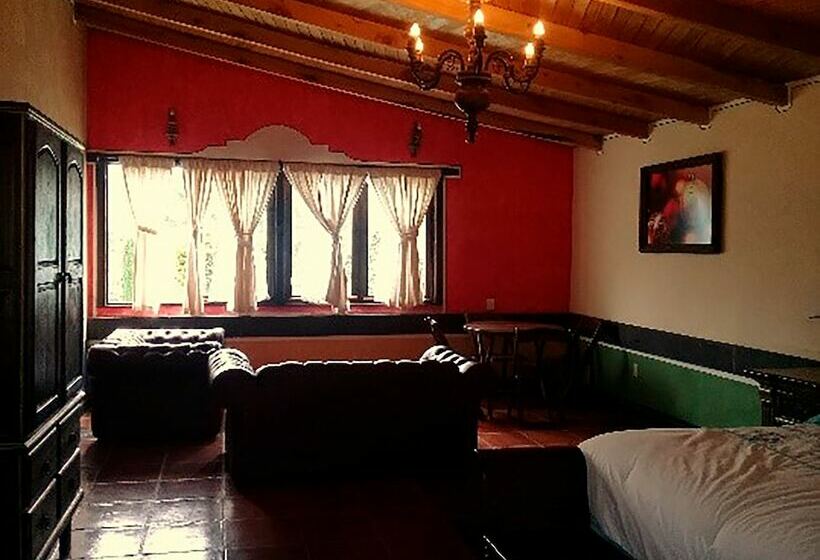 可观山景的豪华套房, Quinta La Huerta