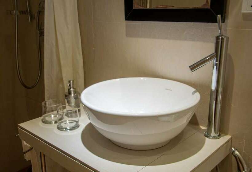 اتاق لوکس, Sala Boutique