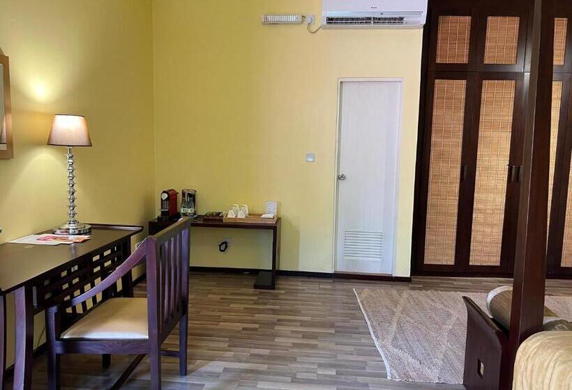 اتاق لوکس, Sala Boutique