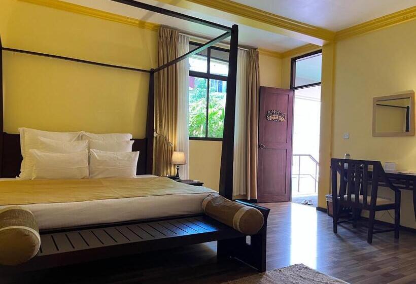 اتاق لوکس, Sala Boutique