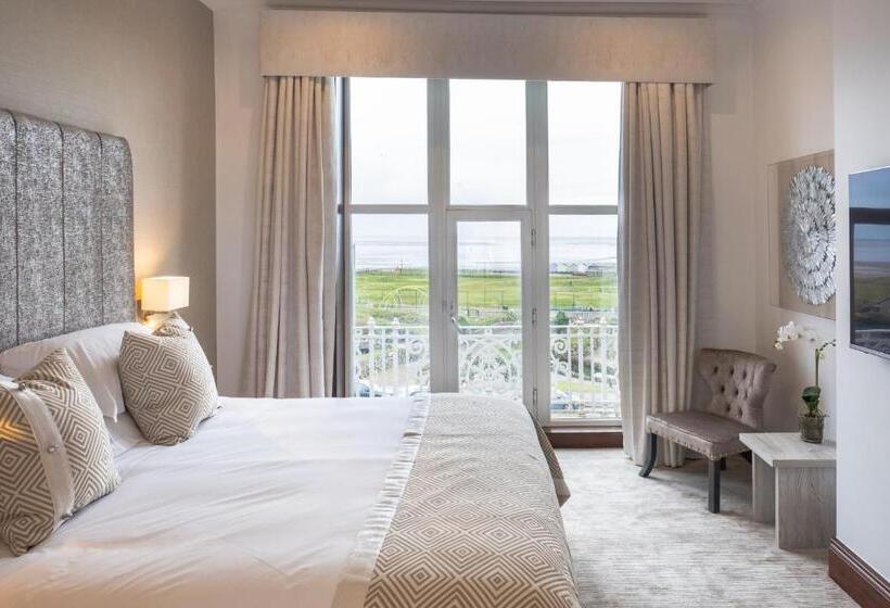 オーシャンビュースーペリアールーム, The Grand