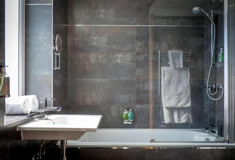 オーシャンビュースーペリアールーム, The Grand