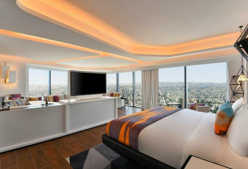 سوئیت با تخت بزرگ, W Amman