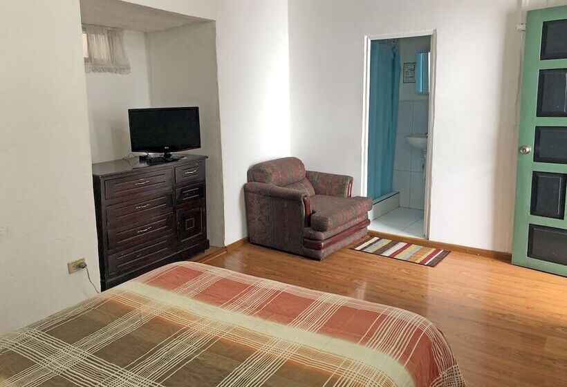 标准间, Hostal Latina