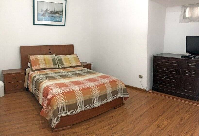 标准间, Hostal Latina