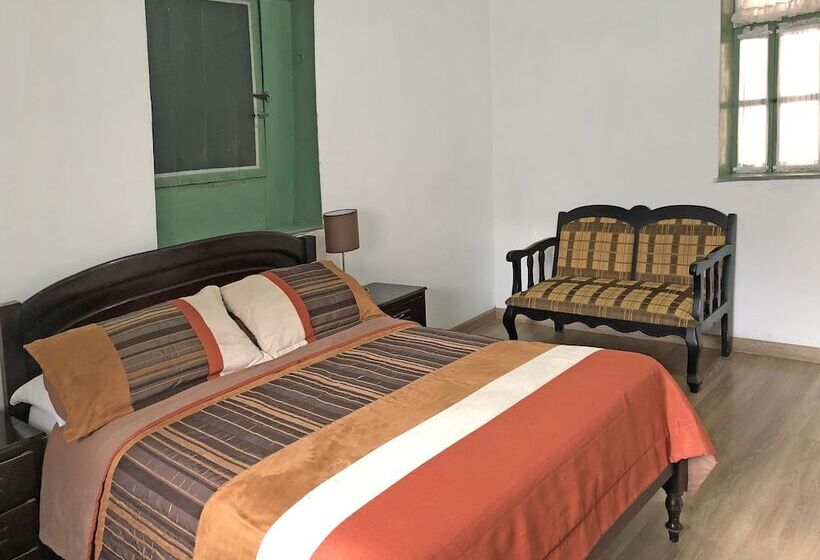 标准间, Hostal Latina