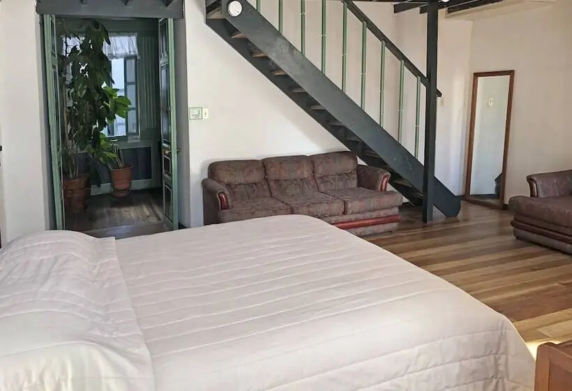 Habitación Familiar, Hostal Latina