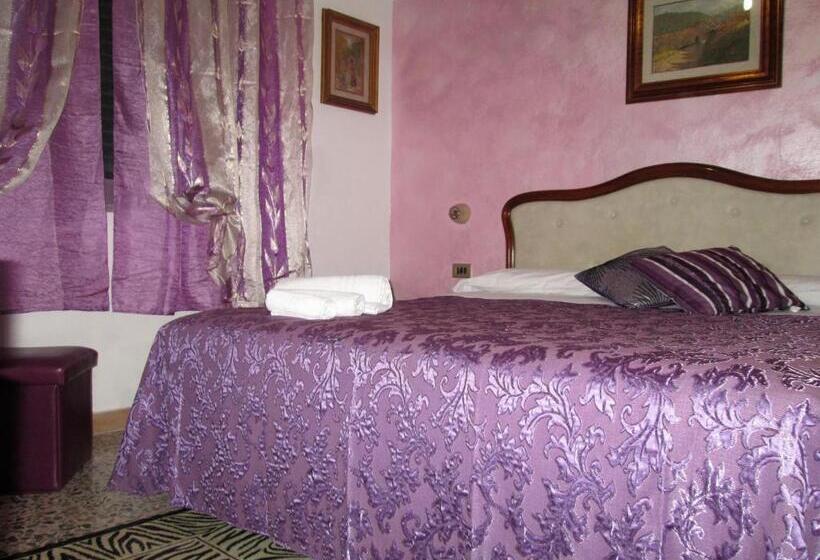 Éénpersoons Deluxe Kamer, B&b Regina Margherita