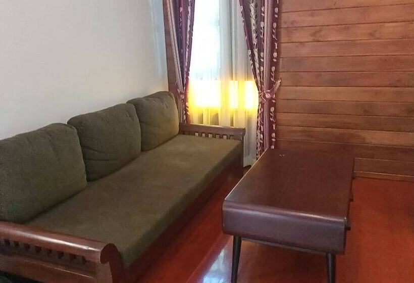 Номер Deluxe, Buraphat Resort