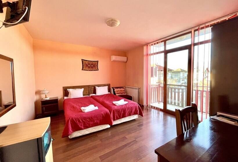 标准间带山景, Family Hotel Carpe Diem