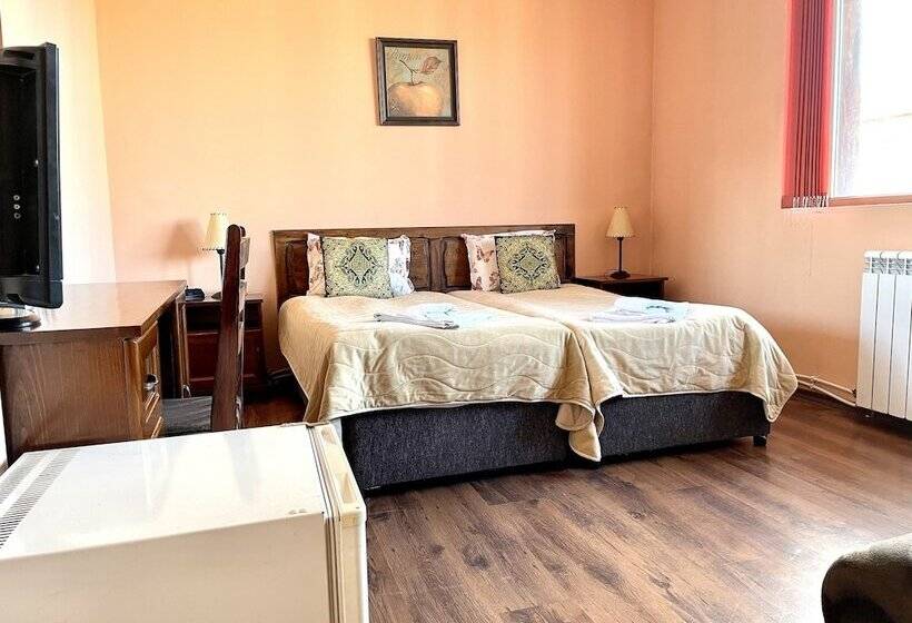 经济房, Family Hotel Carpe Diem