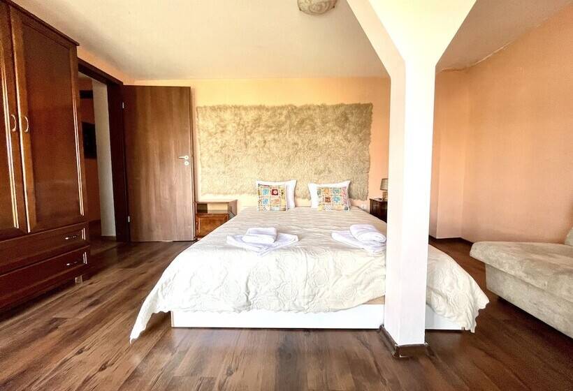 舒适两卧公寓, Family Hotel Carpe Diem