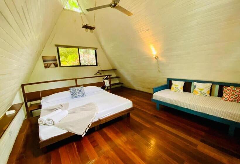 标准平房, Calala Lodge