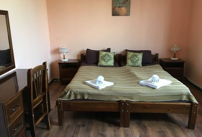 经济房, Family Hotel Carpe Diem