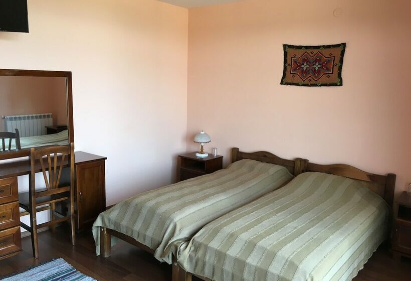 标准间带山景, Family Hotel Carpe Diem