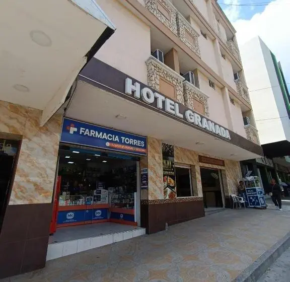 エコノミールーム, Granada Inn