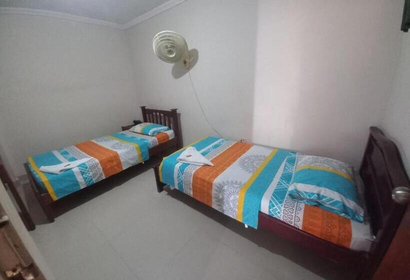 اتاق استاندارد, Granada Inn