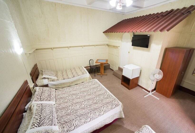 חדר סטנדרט לארבעה, Si