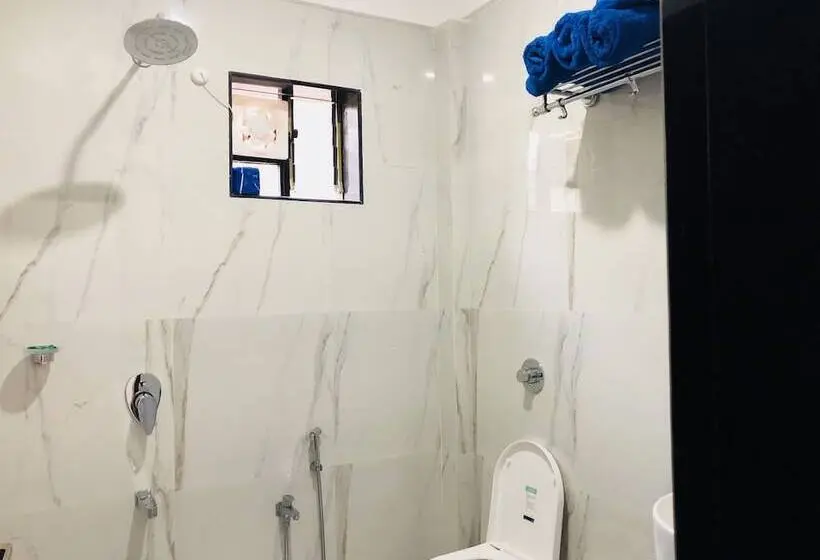 Habitació Triple Deluxe, Swati