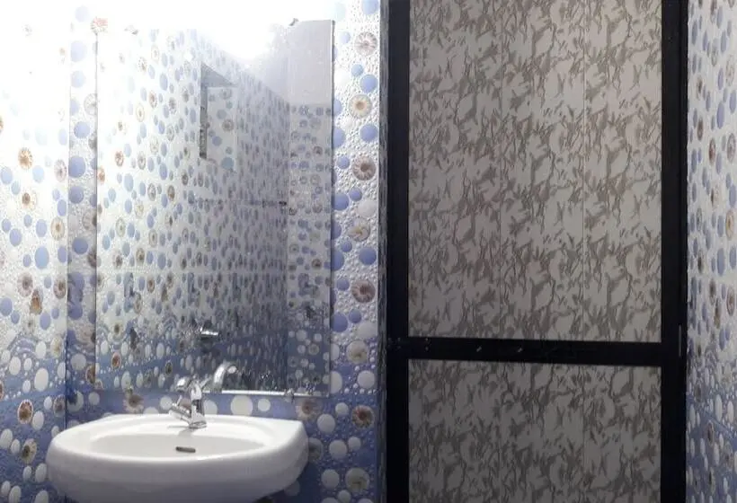 Habitació Deluxe, Swati