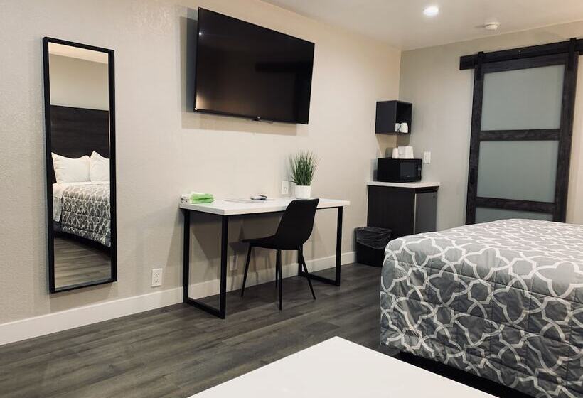 غرفة ديلوكس, Sakura Inn