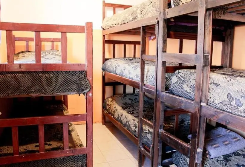 ルームシェアのワンベッド, Tierra Andina Hostel